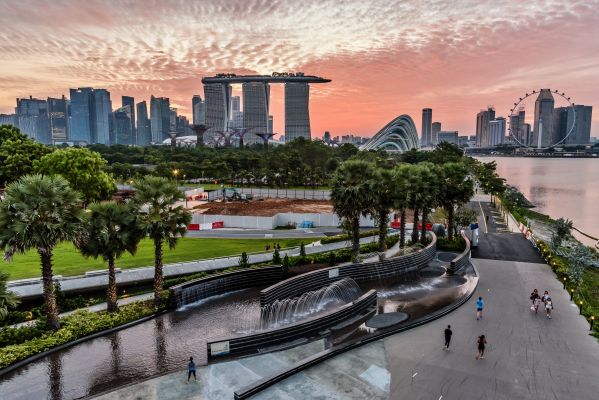 04/25 🌱 Singapore’s Bold Green Leap: The 2030 Plan Reshaping A Nation’s Future